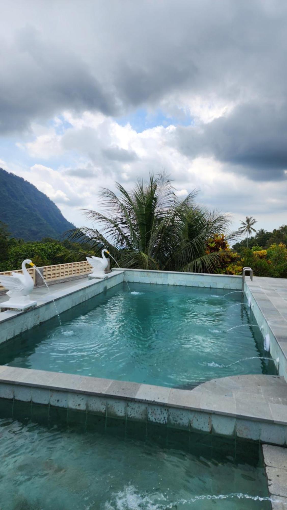 The Mungseng Villa Bali Singaraja エクステリア 写真
